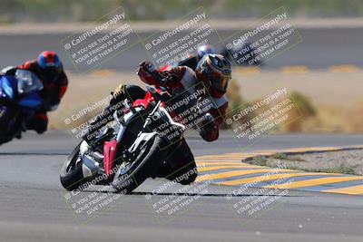 media/Oct-08-2022-SoCal Trackdays (Sat) [[1fc3beec89]]/Turn 14 (1050am)/